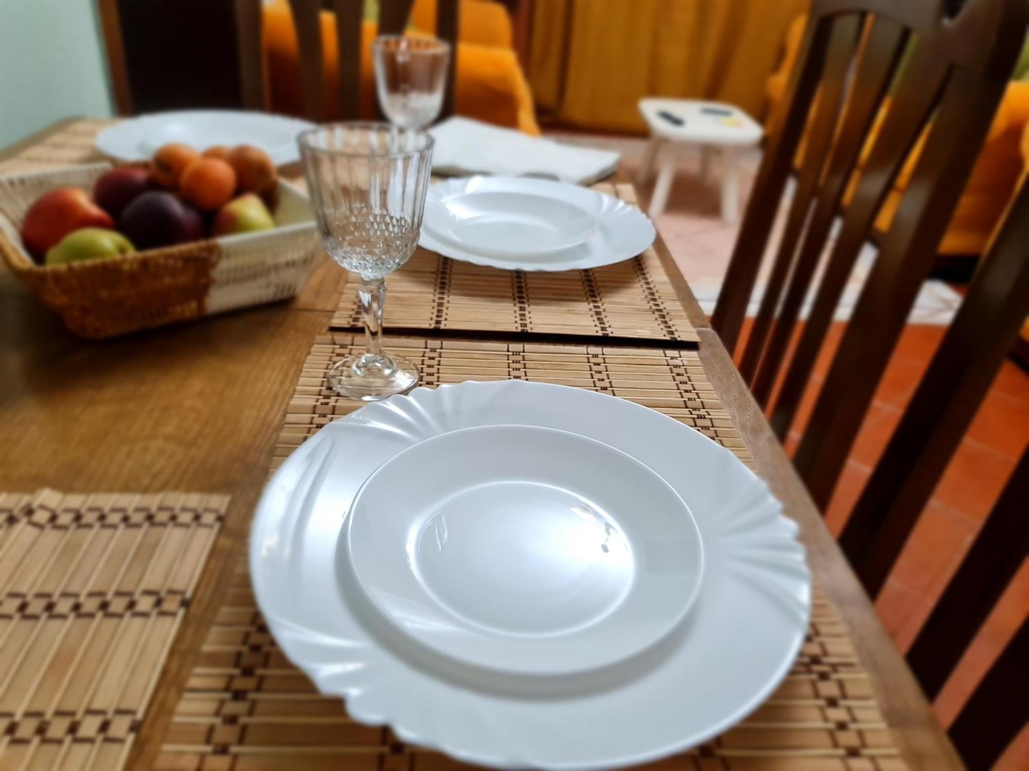 Calmly, Spacious Apartment Next To Usa Embassy Tiranë Rom bilde